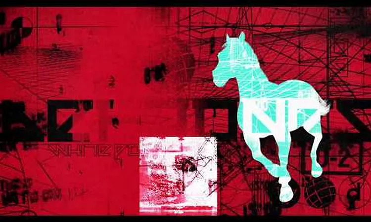 Deftones ? Rx Queen (Official Visualizer)