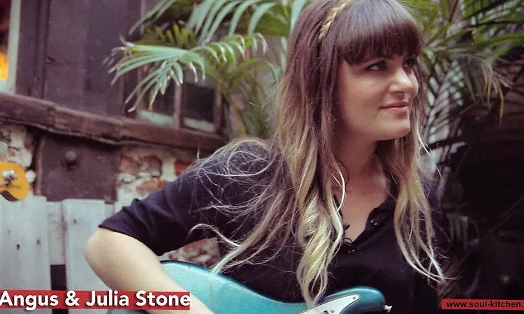 Angus & Julia Stone  - Heart Beats Slow |?SK Session