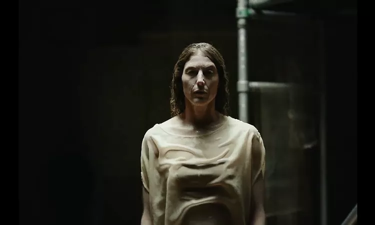 Intergalactic Lovers - Liquid Love (Short Film)