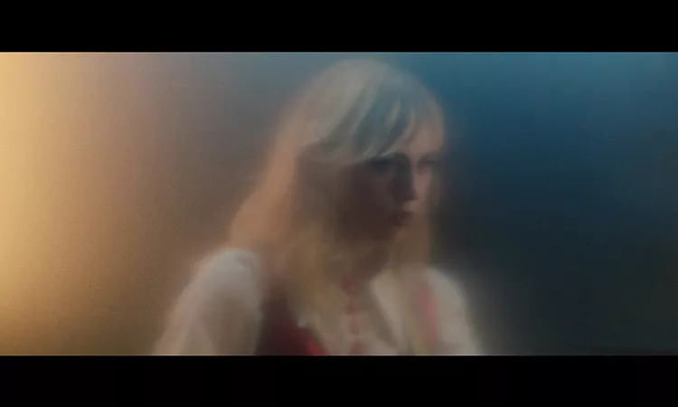 Aoife Nessa Frances - Way To Say Goodbye (Official Video)