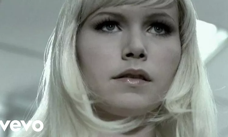 The Cardigans - Hanging Around
