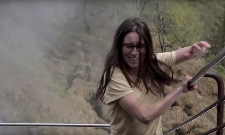Black Sea Dahu ? In Case I Fall for You (Official Videoclip)