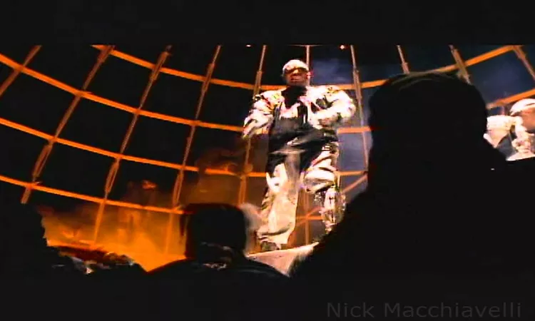 2Pac Feat. Dr. Dre - California Love Music Video