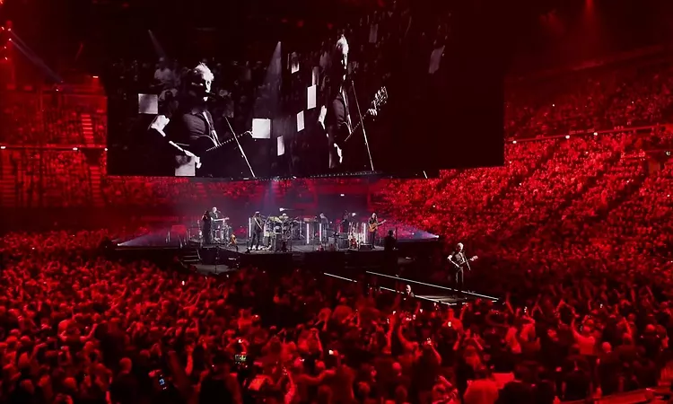 Roger Waters ? This Is Not A Drill ? Live From Prague - "Wish You Were Here"