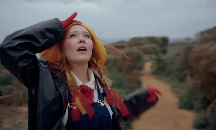 Julia Jacklin - Lydia Wears A Cross (Official Video)
