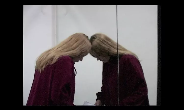 Julia Jacklin - Be Careful With Yourself (Official Visualiser)