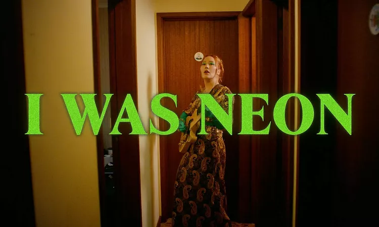 Julia Jacklin - I Was Neon (Official Video)