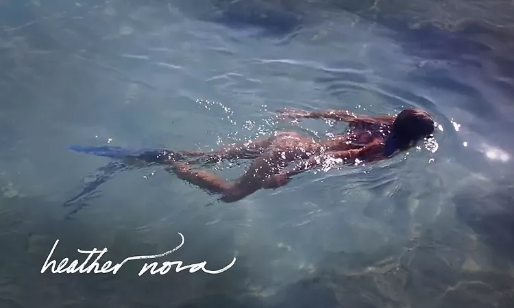 Heather Nova  - Waiting For a Girl Like You (Official Video)