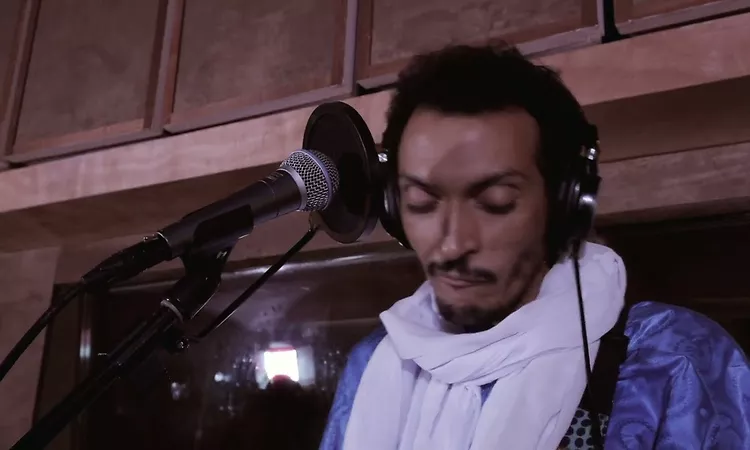 Bombino - Tazidert (Official Music Video)
