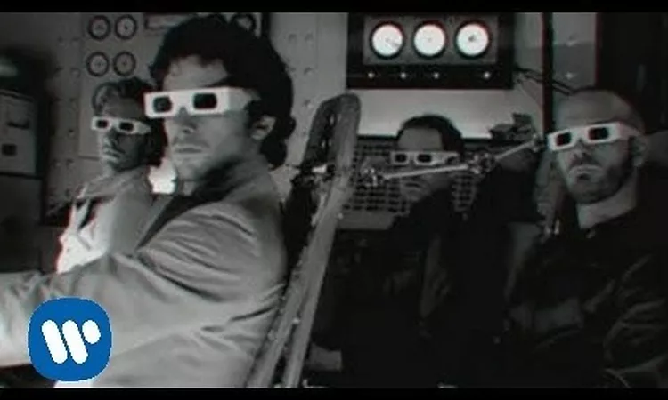 Coldplay - Talk (Official Video)