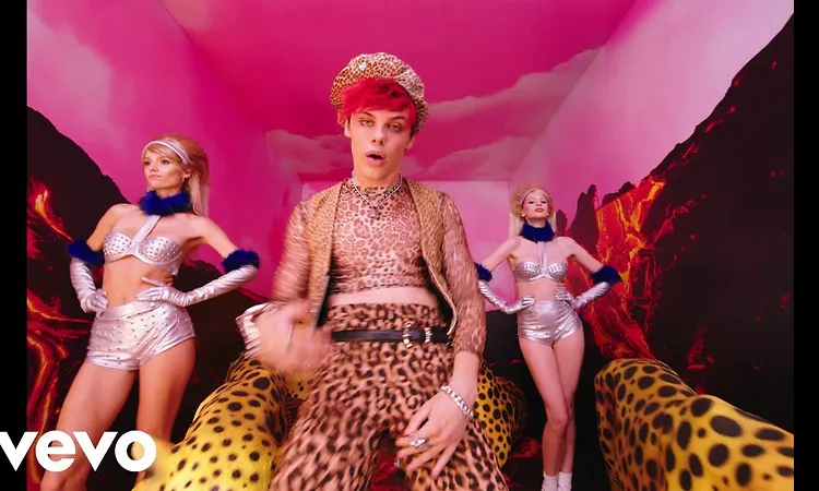 YUNGBLUD - cotton candy (Official Video)