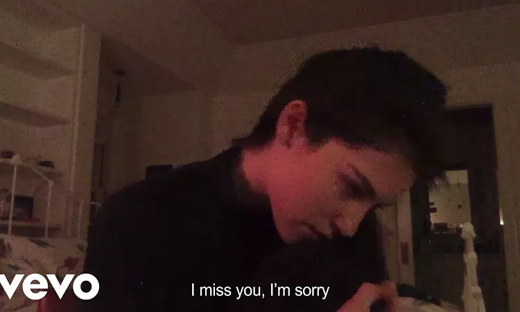 Gracie Abrams - I miss you, I?m sorry (Lyric Video)