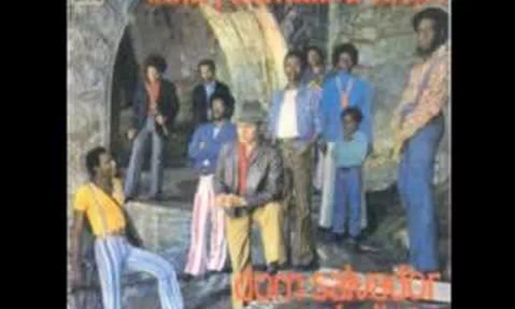 Dom Salvador e Abolicao - Hei! Voc
