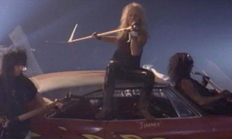 M?tley Cr?e - Dr. Feelgood (Official Music Video)