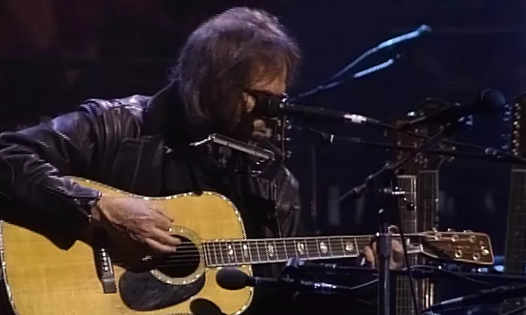 Neil Young - Needle And The Damage Done [Unplugged]
