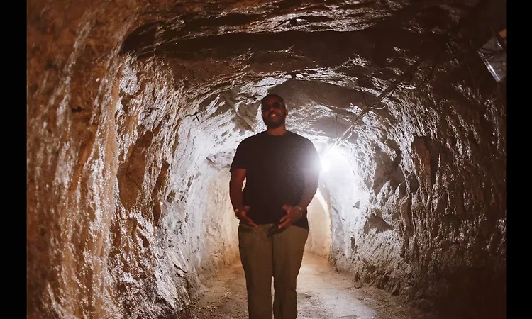 Armand Hammer & The Alchemist - "Robert Moses" / "God's Feet"