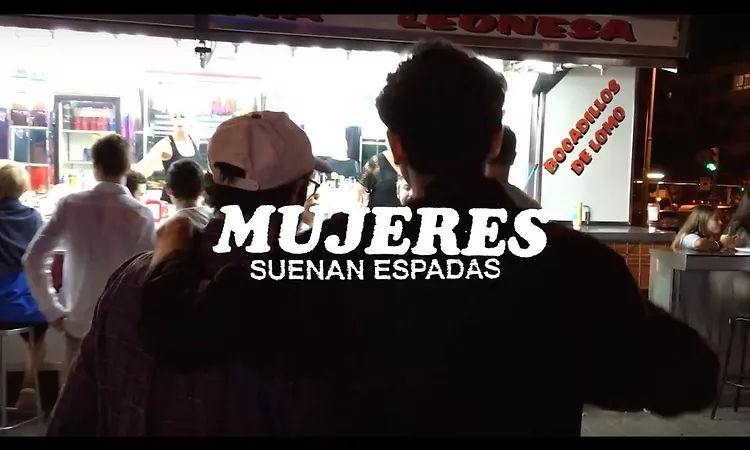 Mujeres - Suenan Espadas