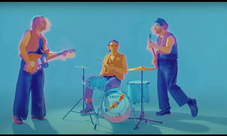 islandman - R?zgar (Official Music Video)