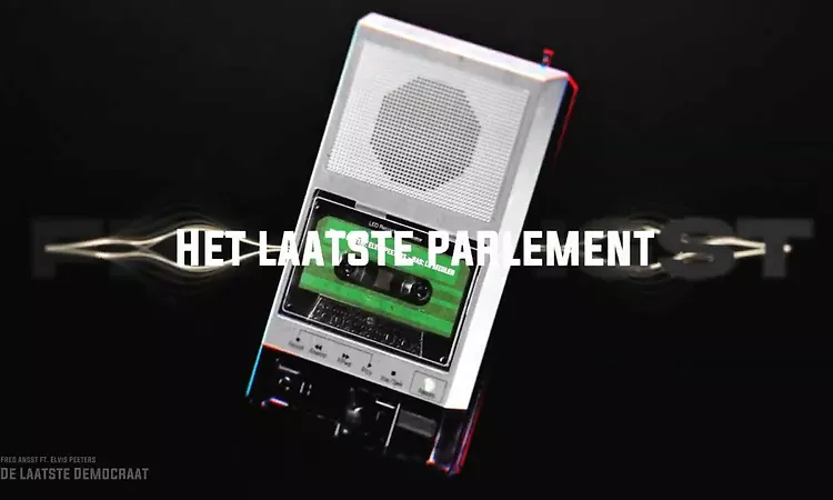 Fred Angst - De Laatste Democraat (Lyrics Video)