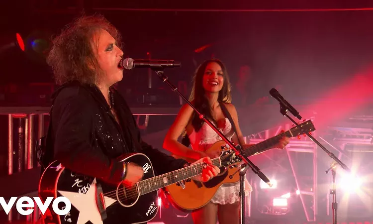 Olivia Rodrigo, Robert Smith - Friday I?m in Love (Live From Glastonbury)