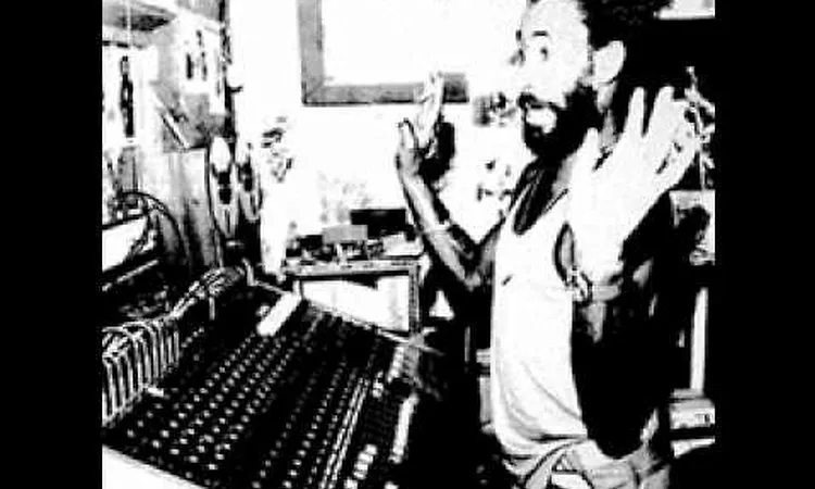Lee 'Scratch' Perry - Dreadlock Talking