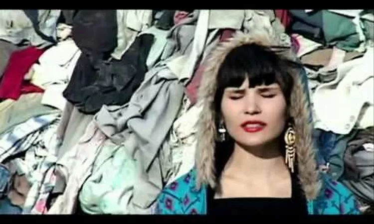 The D? 'On My Shoulders' - Official video