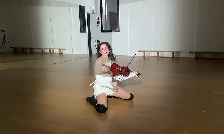 Tsar B - Mrs. Impatience (Official Knee Slide Loop Video)