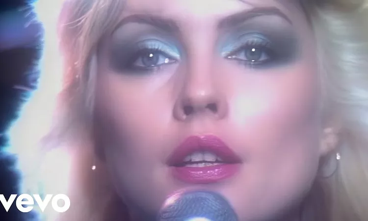 Blondie - (I'm Always Touched By Your) Presence, Dear (Official Music Video)