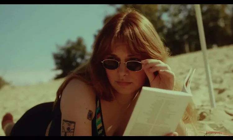 Romy Liz Rose - Sounds Of An Early Morning (Official Video)