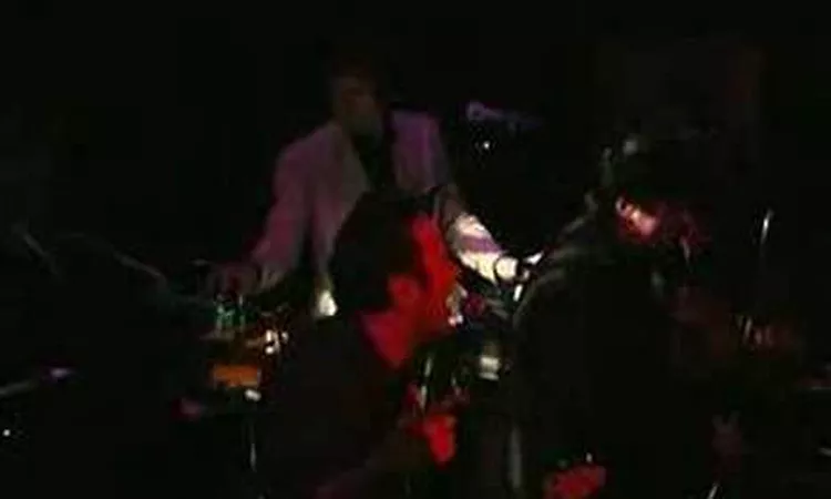 Joe Strummer & the Mescaleros - Global A Go-Go