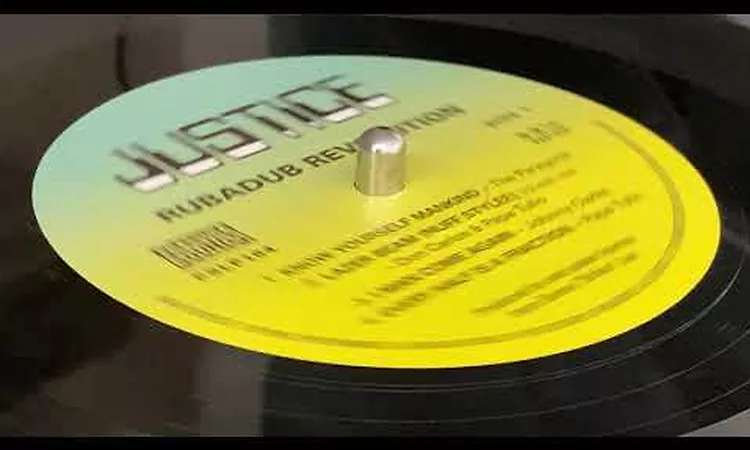 JOHNNY CLARKE ~  I Man Come Again