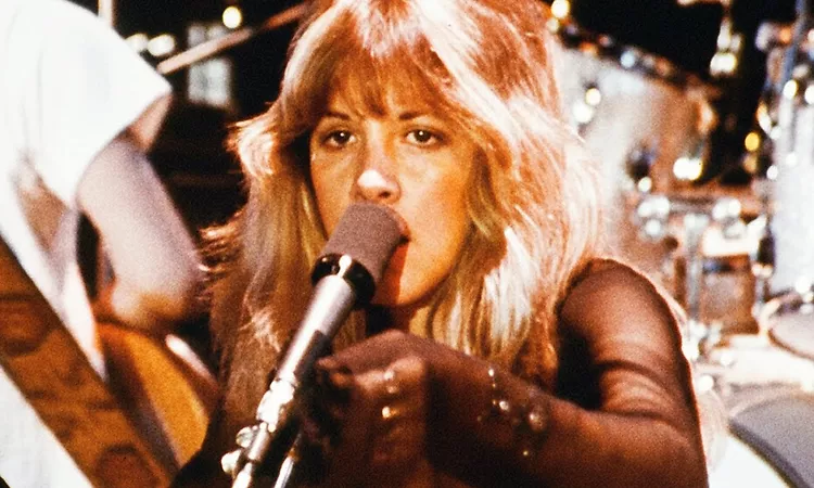  Fleetwood Mac - Rhiannon (Official Music Video) [HD]