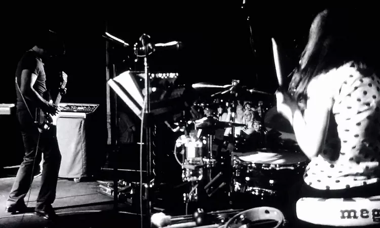 The White Stripes - Icky Thump - (From Under Great White Northern Lights)