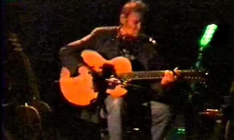 Neil Young On The Beach Live Video May 1 1999 Chicago