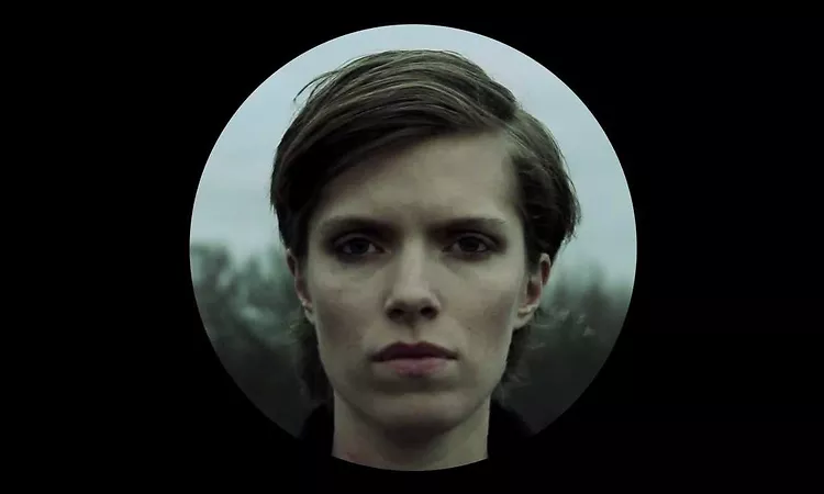 Liesa Van der Aa - Birds in Berlin - Clip Officiel