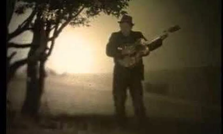 Tom Waits - Hold On (ANTI-)