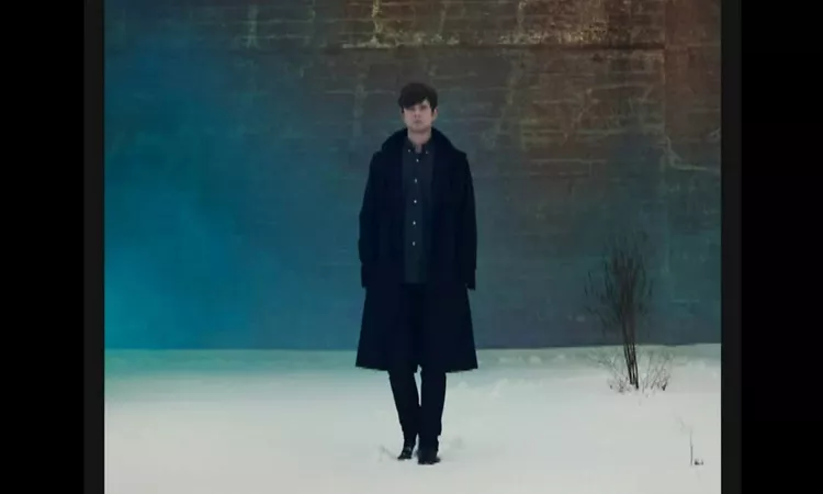 James Blake   Voyeur