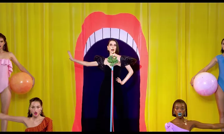St. Vincent - New York (Official Video)