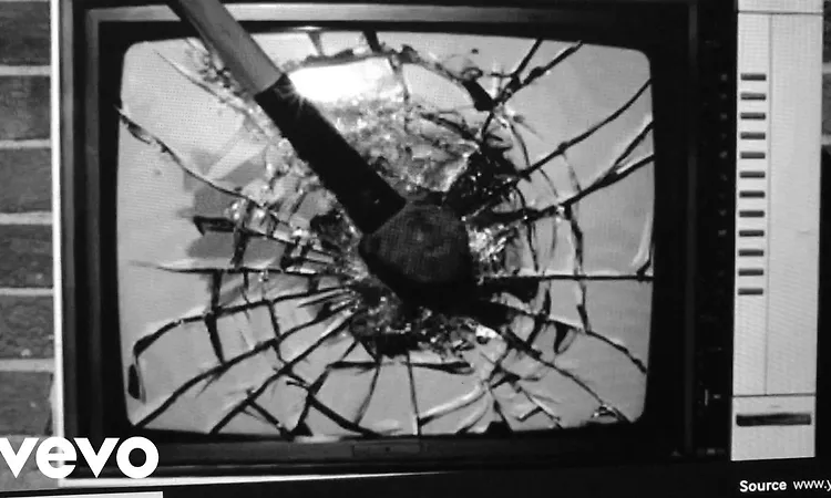 Kate Tempest - Europe Is Lost (Official Video)