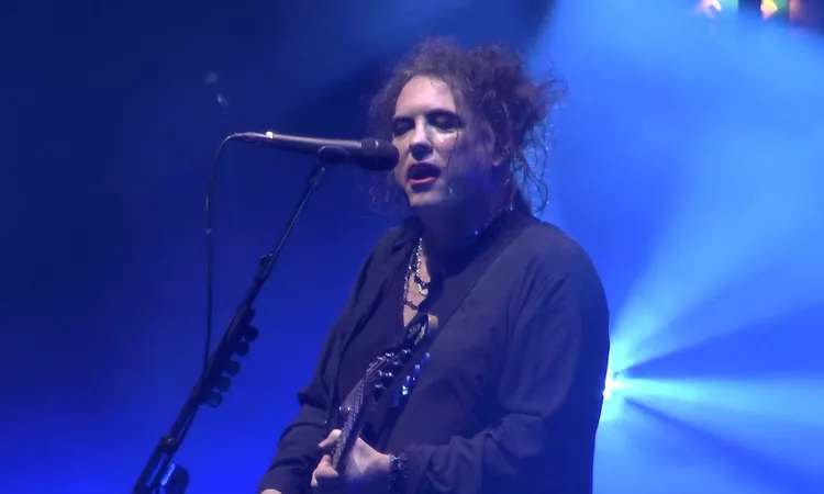 The Cure - Sinking live in London Wembley 3 Dec 2016