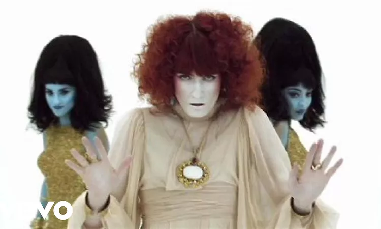 Florence + The Machine - Dog Days Are Over (2010 Version)