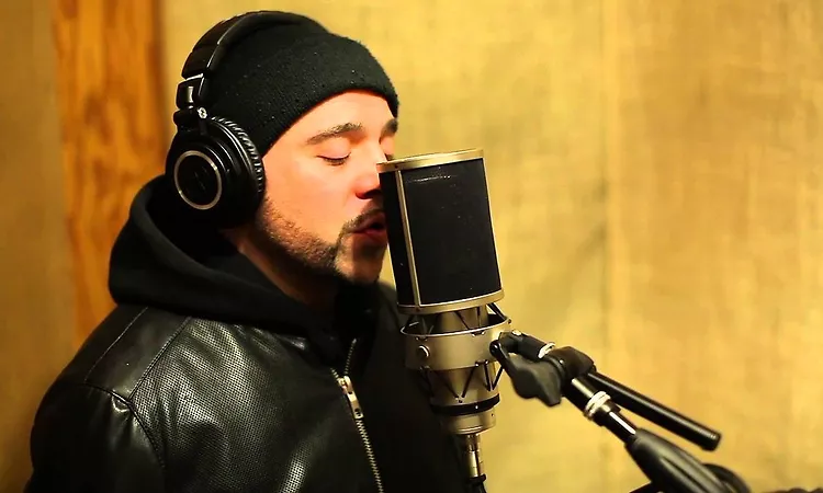 AKRO. PAS SI PARFAIT Live Acoustique