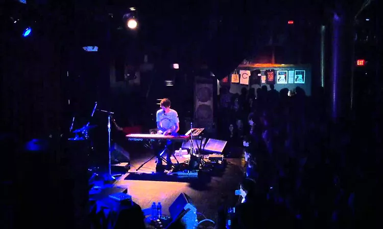 James Blake - Enough Thunder (Live at the Paradise 10/3/11)