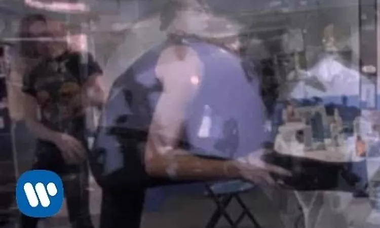 Metallica - Wherever I May Roam (Video)