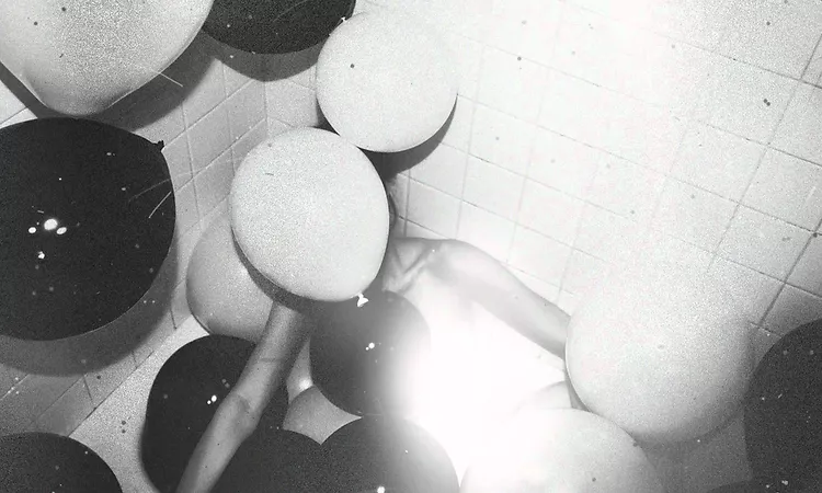 The Weeknd - House Of Balloons / Glass Table Girls