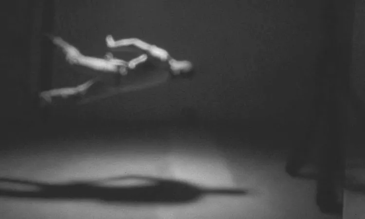 London Grammar - Wasting My Young Years (Official Video)