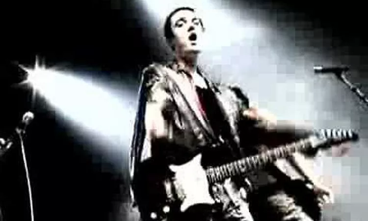 The Libertines - Can't Stand Me Now (Official Video)