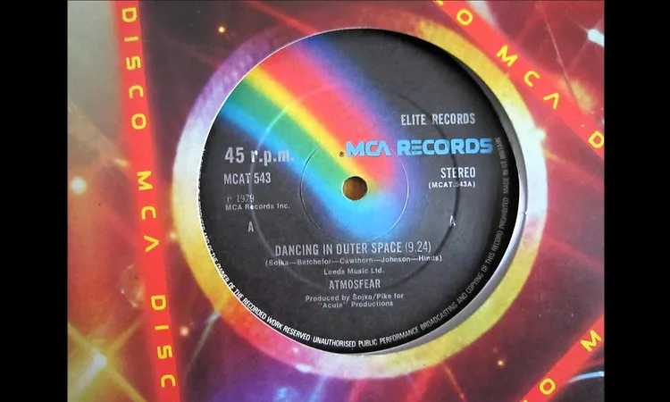 Atmosfear - Dancing In Outer Space