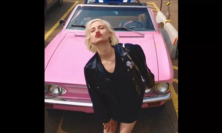 Molly Nilsson - Theory of Life