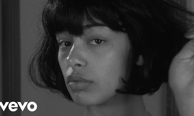 Jorja Smith - Teenage Fantasy (Official Video)